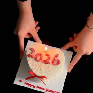 Heart-shaped 2026 New Year Cake