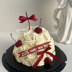 Frosting New Year Cake